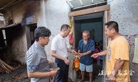 市总工会、邮政储蓄银行领导到扶贫村调研慰问