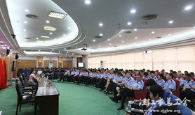 湛江市总工会送和谐家庭讲座到市公安局