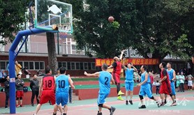 霞山区第二届职工“普法维权杯”篮球赛开幕