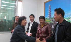市总工会领导到计生挂钩帮扶点调研慰问
