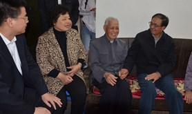 省委省政府送温暖慰问团到湛开展慰问活动