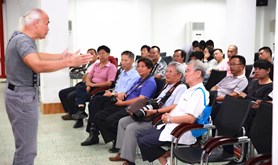 香港著名导演林聪在南油作影视制作讲座