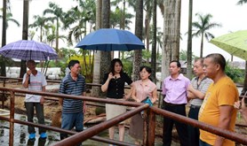市总工会、市技师学院召开驻官渡镇麻俸村扶贫开发“双到”工作座谈会