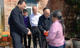 湛江市12个送温暖慰问团深入各县区走访慰问