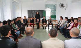 市总工会领导慰问春节期间坚守岗位的公交司机