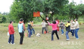 湛江卷烟厂举行定向通关活动助力全员营销