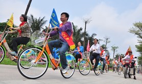 市总工会开展“迎国检”创卫宣传活动