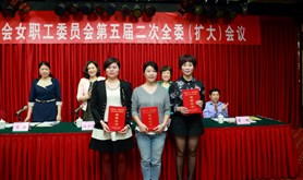 广东海洋大学教师邹颖在省及市手工艺作品活动获奖