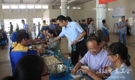 开发区总工会慰问冠豪高新职工