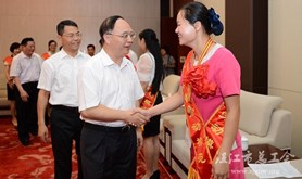 我市举办“中国梦·劳动美”首场劳动模范先进事迹报告会