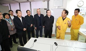 副省长袁宝成率慰问团到湛江送温暖