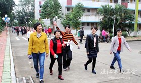 广东海洋大学工会开展“庆三八•展巾帼风采”校园行活动