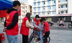 廉江市总工会开展春节期间禁毒宣传活动