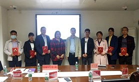 霞山区总工会召开律师志愿团座谈会