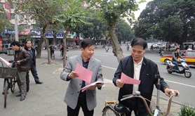 市总工会积极投入创卫宣传活动