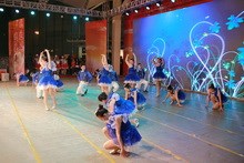 赤坎区总工会排舞队