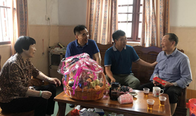 吴川市总工会“五一”节前夕慰问各级劳模代表