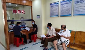 吴川市总工会组织劳模进行免费健康检查