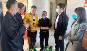 雷州市总工会2022年送温暖慰问活动严冬慰问暖人心