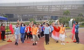 “强国复兴有我”——坡头区开展群众性宣传教育暨各界妇女纪念“三八”活动