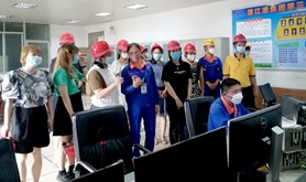 湛江港集团工会女工委召开女职工文明岗创建活动经验交流会