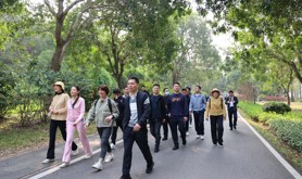 筑梦雷锋月 健康我先行——湛江航标处工会组织青年职工开展徒步活动