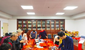 湛江邮政举办“迎春纳福 春联送祝福”活动