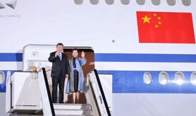 习近平抵达贝尔格莱德开始对塞尔维亚进行国事访问