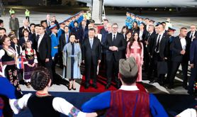 高清大图｜习近平抵达贝尔格莱德开始对塞尔维亚进行国事访问