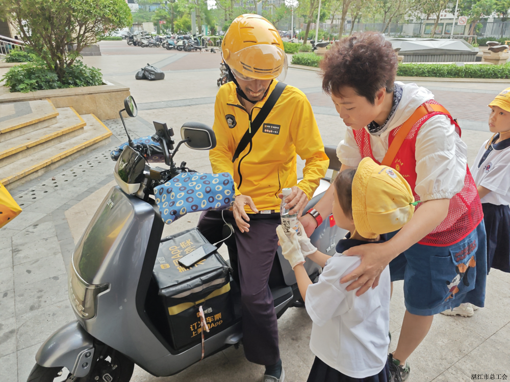 9d306557559449e29b237a15001ba0b9.png 9d306557559449e29b237a15001ba0b9.png