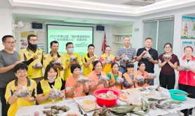 霞山区东新街道解放西社区工会驿站开展端午节主题活动