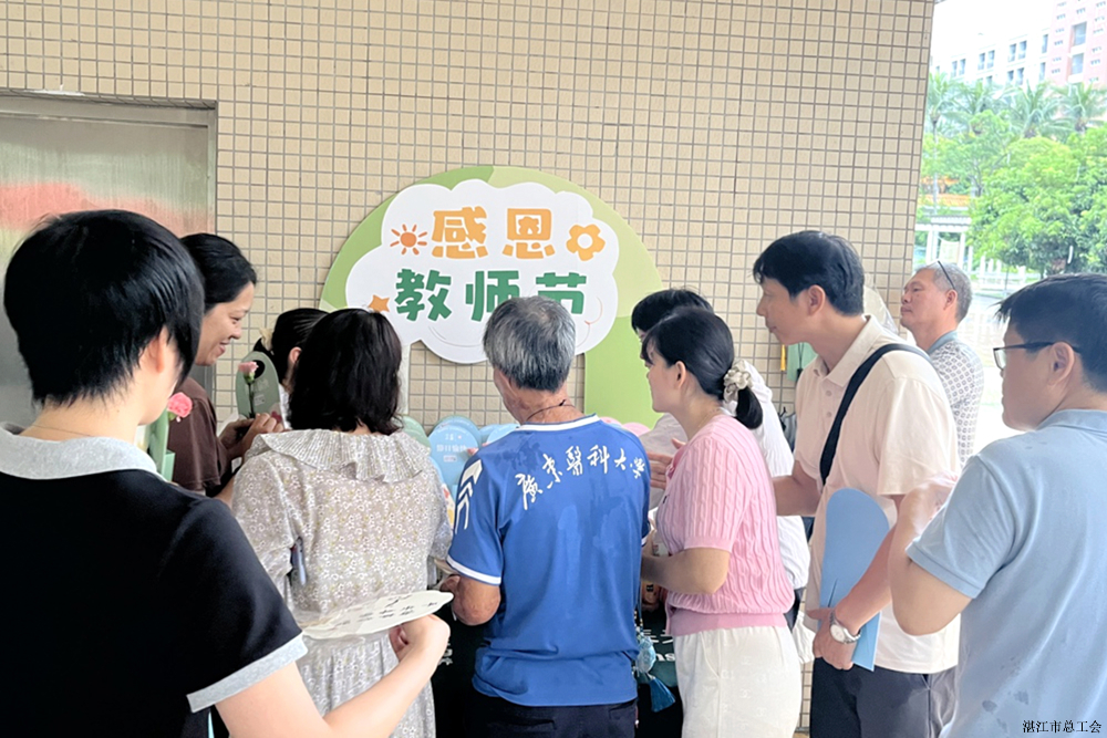 e4b494db6ead42bcb07e693d71b1b0c1.jpg e4b494db6ead42bcb07e693d71b1b0c1.jpg