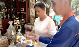 霞山区海港社区工会驿站开展全民爱国卫生主题宣传实践活动