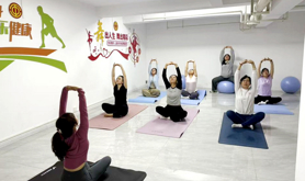 霞山区友谊街道工会开展“关爱女性健康 瑜伽赋能身心”主题活动