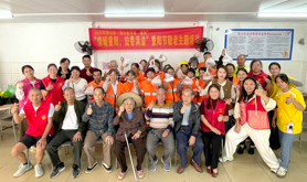 霞山区海港社区工会驿站开展“环卫工人节”与重阳节主题活动