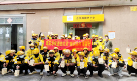 霞山区东新街道办事处工会驿站开展暖心慰问活动