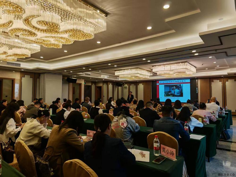 d69898dadc7d4de09dddb92abfac277d.jpg d69898dadc7d4de09dddb92abfac277d.jpg