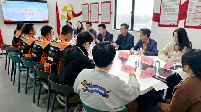 湛江市总工会赴吴川开展新就业形态劳动者送温暖慰问活动