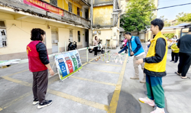 霞山区友谊街道建新社区工会驿站开展垃圾分类主题宣传活动