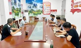 徐闻县总工会主要领导到城北接访听民声、解民忧