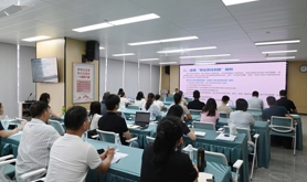 湛江市总工会举办专题讲座 双向维护筑牢和谐劳动关系“防火墙”