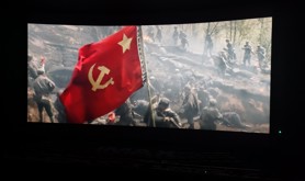 霞山区新园街道机关工会组织职工观看爱国主义教育电影《四渡》